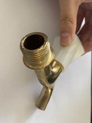 非錆つく洗濯機のためのデッキによって取付けられる真鍮の胸当ての雄ん鶏